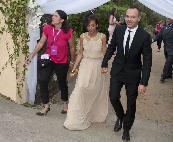Xavi Hernandez And Nuria Canillera Wedding In Barcelona サッカーキング