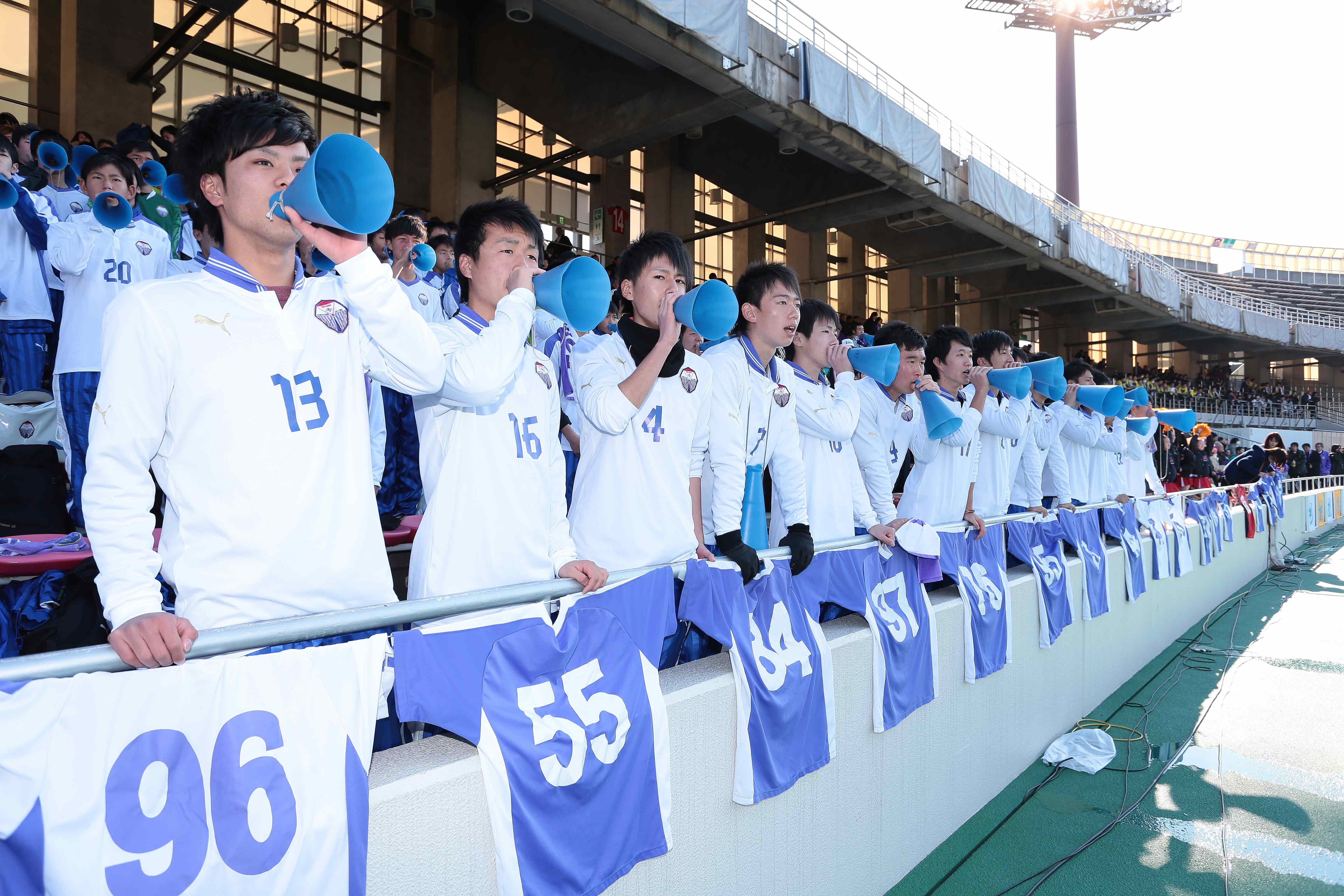 写真・2枚目】2013.12.31 第92回全国高校サッカー選手権 一回戦 長崎総合科学大学附 2-3 富山第一 | サッカーキング