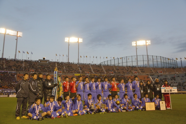 富山第一が高校選手権で初優勝 星稜との北陸決戦の激闘を制す サッカーキング