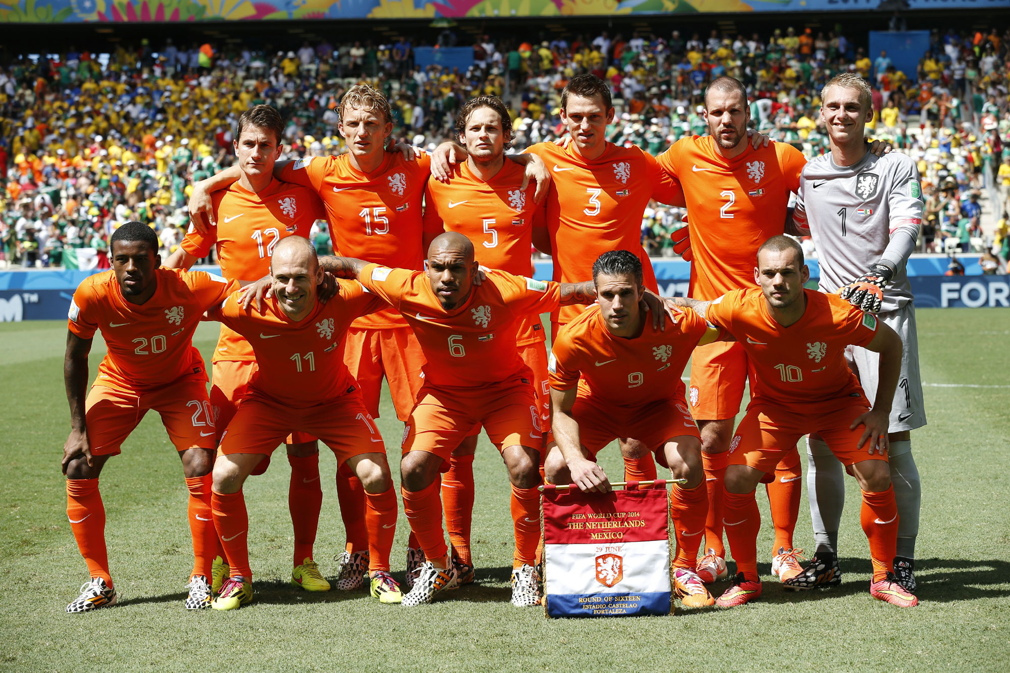 14 6 28 ブラジルw杯決勝tラウンド16 オランダ 2 1 メキシコ サッカーキング