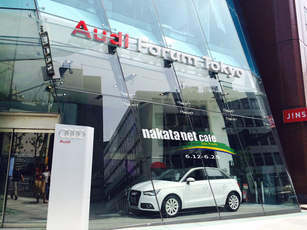 Nakata Net Cafe14 Audi Forum Tokyo が期間限定でオープン サッカーキング