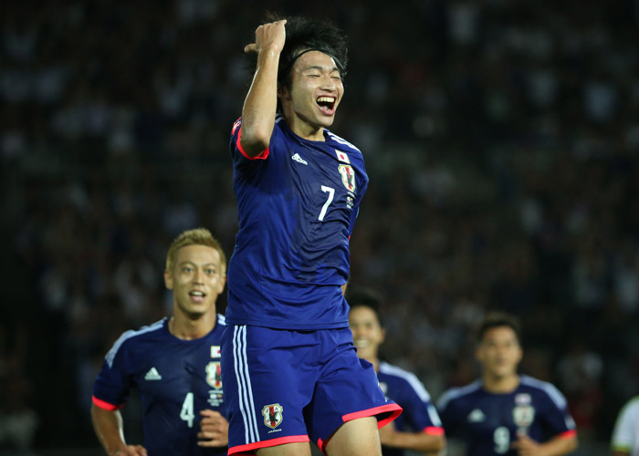 初出場初得点の鮮烈デビュー 柴崎岳は日本代表の新たな心臓になれるか サッカーキング