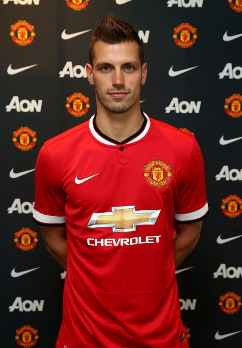 Schneiderlin-500x718