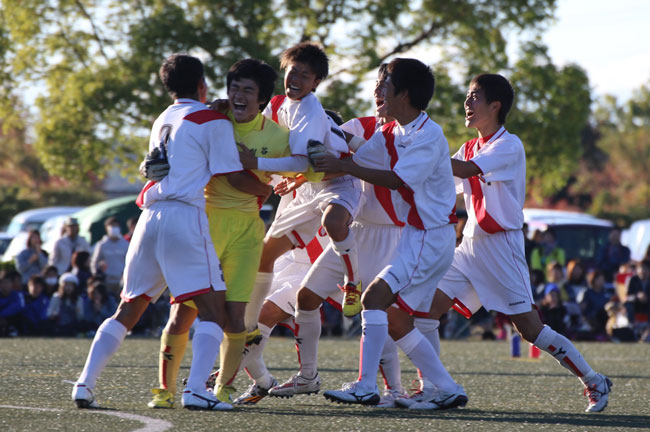 伝統の赤ダスキ 刈谷が快進撃 優勝候補の東海学園を撃破し 17年ぶりの選手権へ一歩前進 サッカーキング