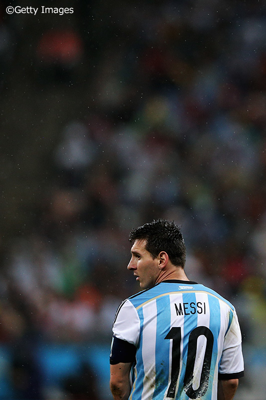 写真ギャラリー アルゼンチン代表のユニフォーム姿は見納め 写真で振り返るメッシの歩み 14枚 サッカーキング