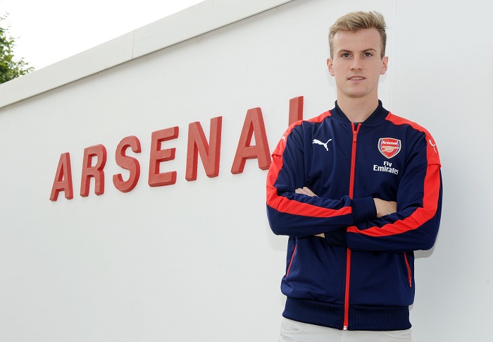 Arsenal Unveil New Signing Rob Holding