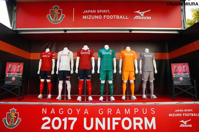 名古屋 17年の新ユニフォームを発表 来季からミズノがサプライヤー サッカーキング