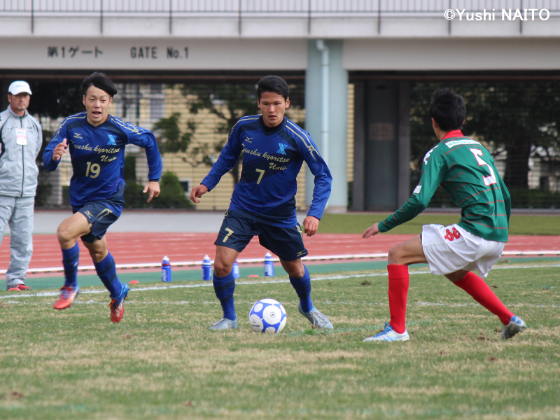 写真ギャラリー 16 12 7 第65回全日本大学サッカー選手権大会1回戦 北海道教育大学岩見沢校 0 1 九州共立大学 サッカーキング