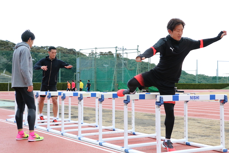 槙野 宇賀神が 走り を強化 浦和の始動前に自主トレ合宿を実施 サッカーキング