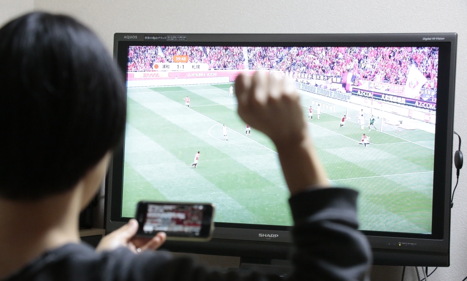 意外と簡単 Dazn ダゾーン をテレビで見る方法 テレビの大画面でもダゾーン サッカーキング