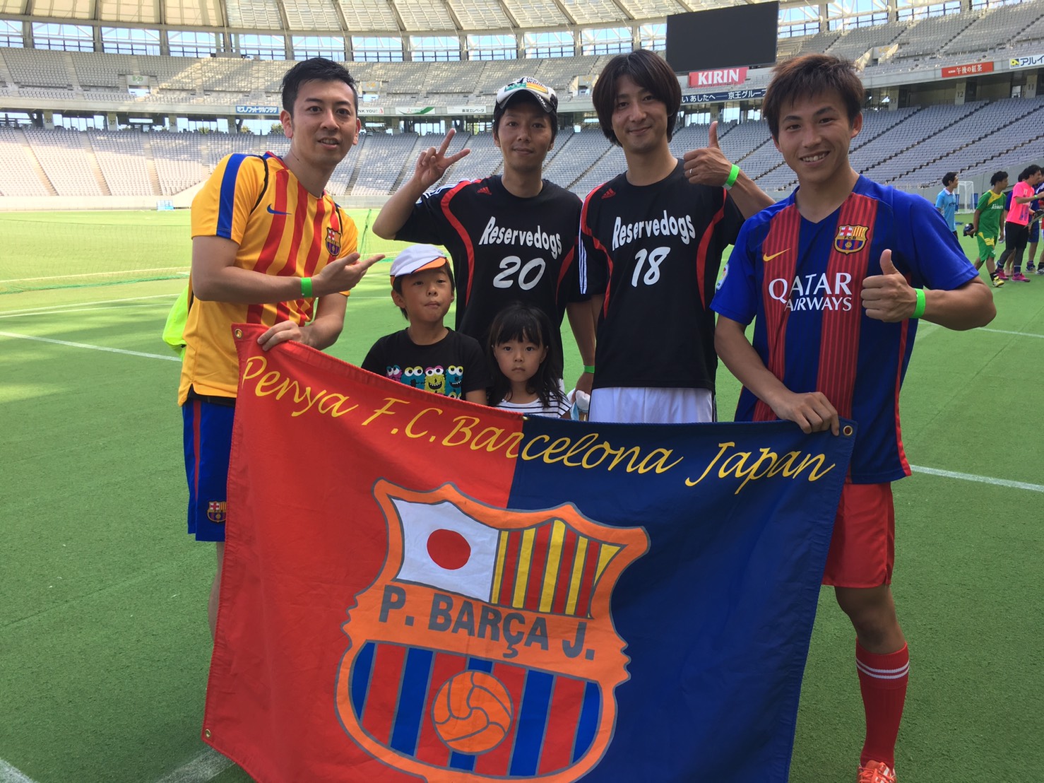 Penya F C Barcelona Japanがバスケクリニック開催 チャリティーフットサル参加 サッカーキング