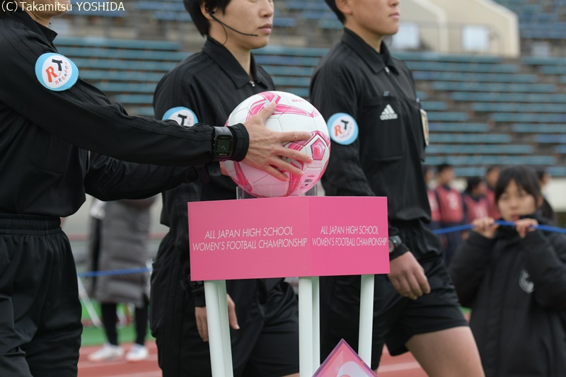 写真ギャラリー 18 1 4 第26回全国高等学校女子サッカー選手権大会準決勝 大商学園高校 0 2 藤枝順心高校 サッカーキング