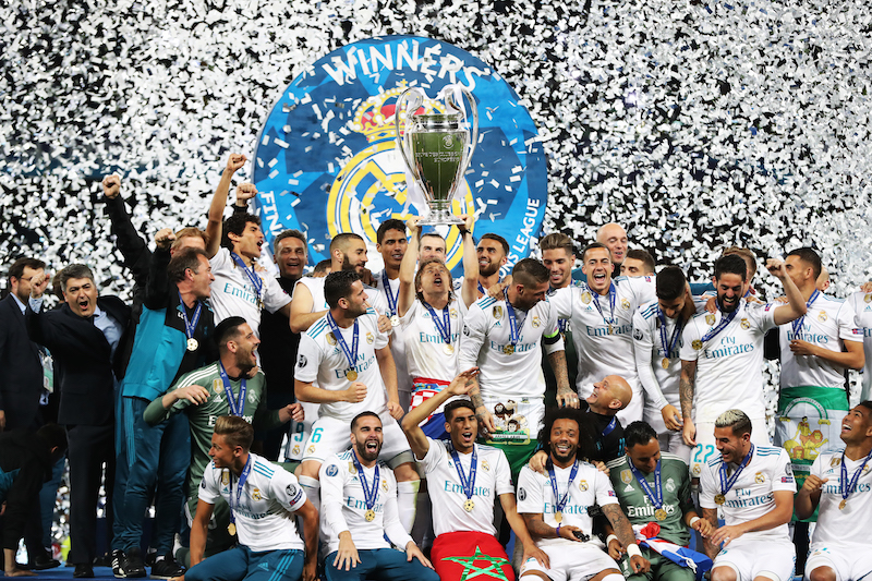 新着 レアル・マドリード UEFAチャンピオンズリーグ3連覇記念 写真 
