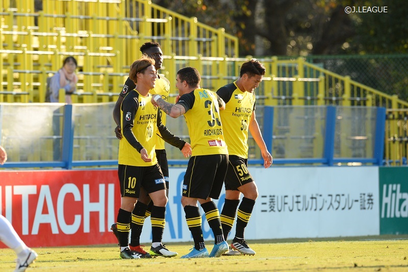 柏 快勝もj1復帰はお預け Fc岐阜は降格圏フィニッシュが確定 J2第40節 サッカーキング