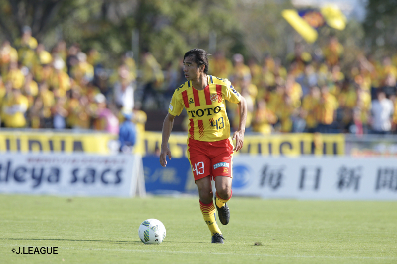 来季j2の北九州 Mf本山との契約満了を発表 地元でプレーできたことに感謝 サッカーキング