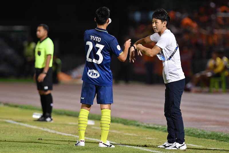 石井正忠監督率いるサムットプラカーン シティ 首位の連勝をストップも力の差を痛感 サッカーキング