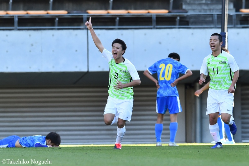 市立船橋 大量4得点で選手権初戦を突破 佐賀東は反撃及ばず サッカーキング