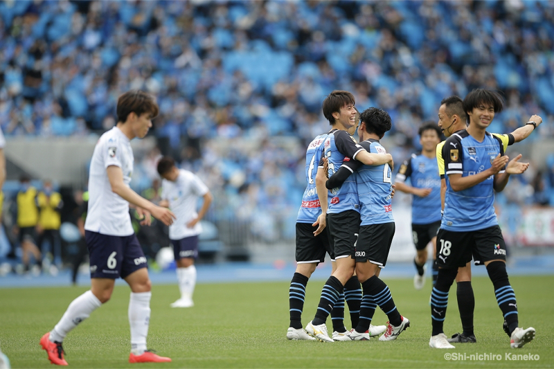 川崎fが3得点で2連勝 三笘の4試合連続ゴールなどで無敗記録は23試合に サッカーキング