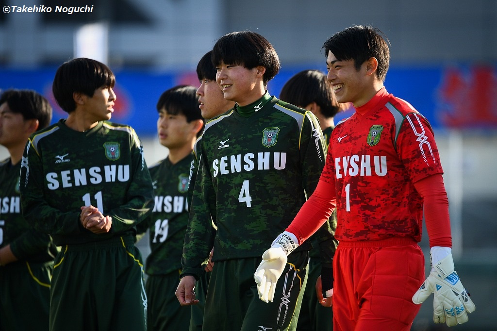 写真ギャラリー 21 12 29 第100回全国高校サッカー選手権大会 1回戦 専大北上 2 4 奈良育英 サッカーキング