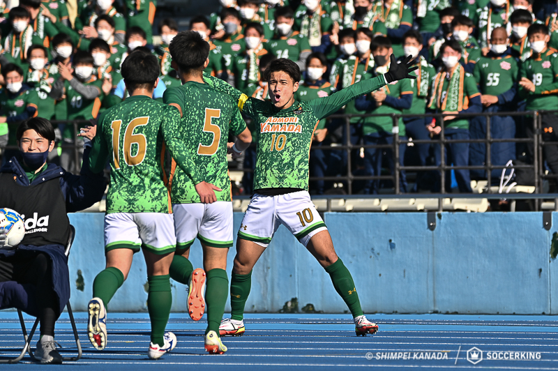 青森山田 逆転勝利で4大会連続のベスト4進出 東山は準々決勝で敗退 サッカーキング