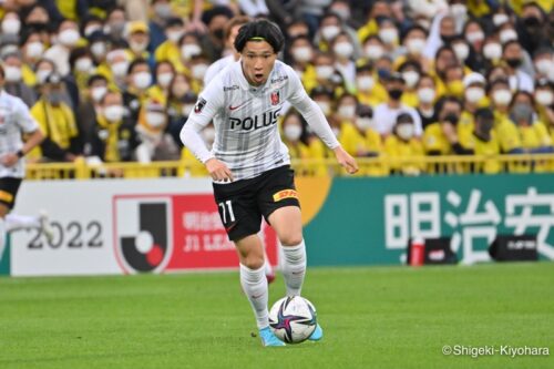 20220508 J1 Kashiwa vs Urawa Kiyohara31(s)