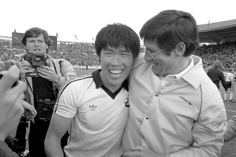 フランクフルトが42年ぶりにel決勝進出 当時もアジア人選手がチームの主力を張っていた サッカーキング