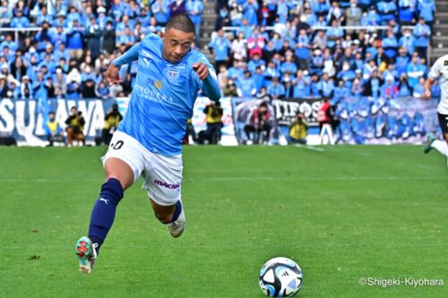 20231125 J1 YokohamaFC vs Shonan Kiyohara20(s)