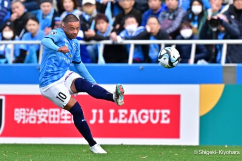 20231125 J1 YokohamaFC vs Shonan Kiyohara22(s)