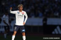 “ハマのプリンス”から“泥臭く戦える男”へ 柏MF山田康太の現在地 | サッカーキング