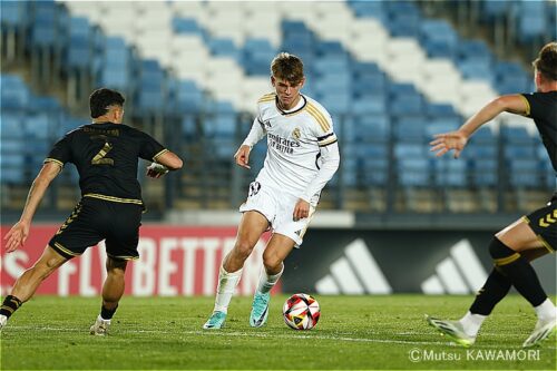 RMCastilla_Intercity_231216_0015_