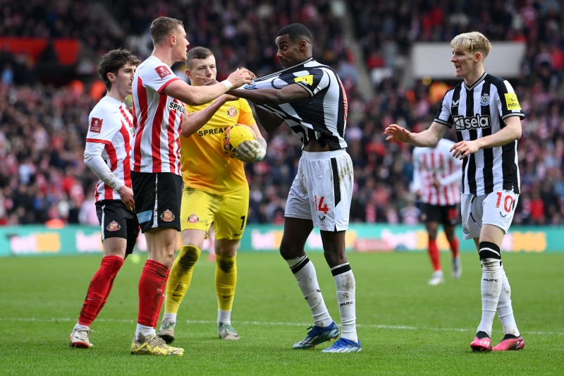 Sunderland v Newcastle United - Emirates FA Cup Third Round