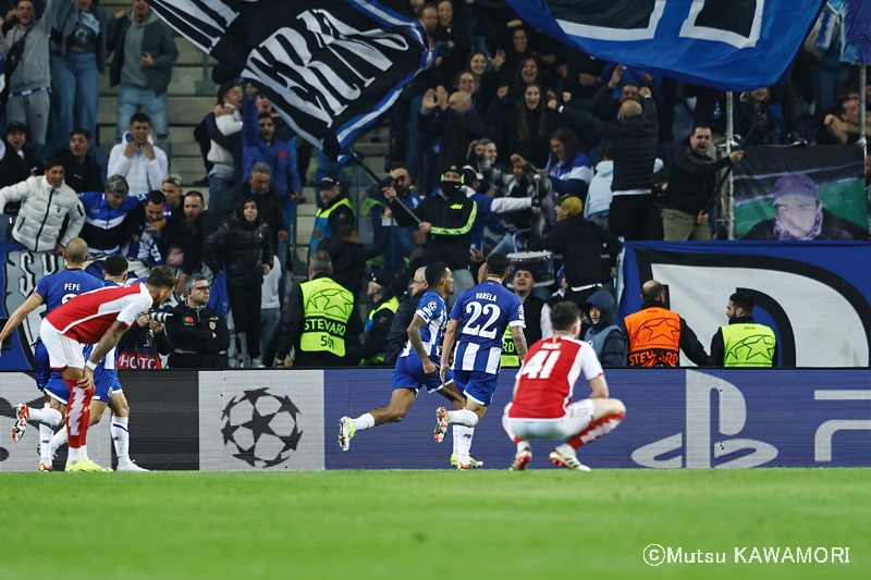 Porto_Arsenal_240221_0035_