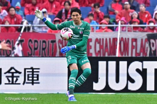 20241005 J1 Urawa vs COsaka Kiyohara17(s)