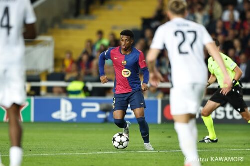 Barcelona_YoungBoys_241001_0038_