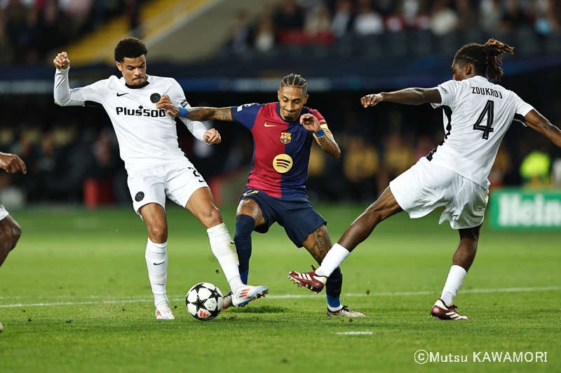 Barcelona_YoungBoys_241001_0049_