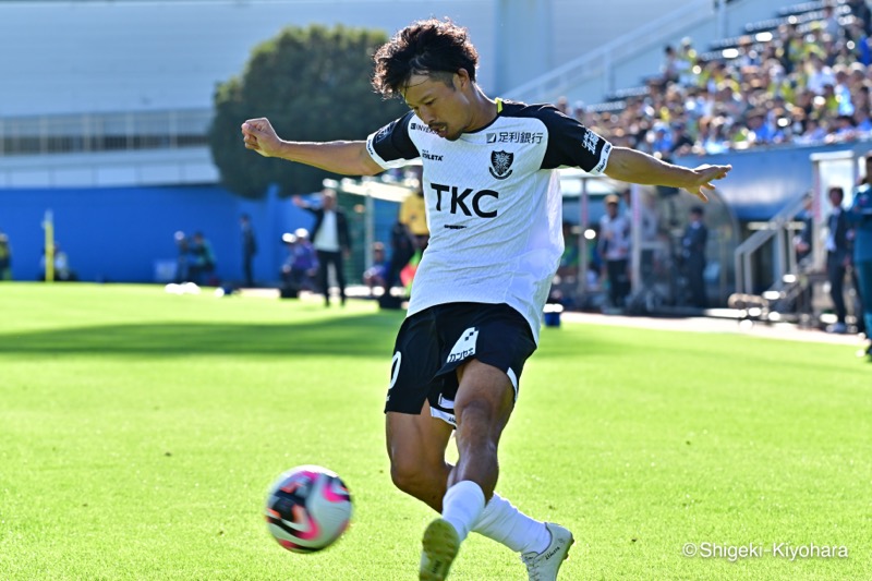 20241103 J2 YokohamaFC vs Tochigi Kiyohara26(s)