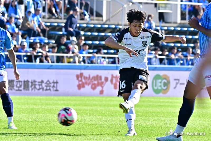 20241103 J2 YokohamaFC vs Tochigi Kiyohara27(s)