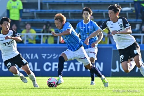 20241103 J2 YokohamaFC vs Tochigi Kiyohara45(s)