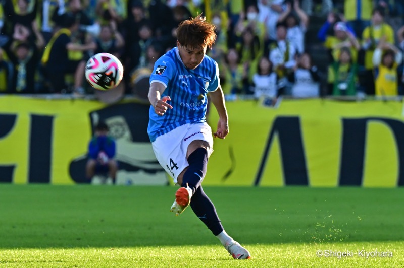 20241103 J2 YokohamaFC vs Tochigi Kiyohara60(s)