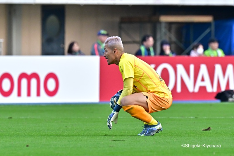 20241109 J1 Shonan vs Sapporo Kiyohara5(s)