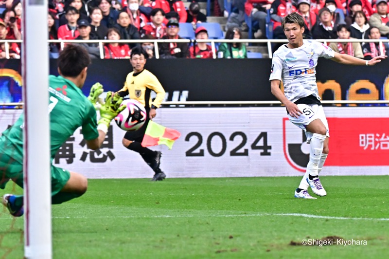 20241110 J1 Urawa vs Hiroshima Kiyohara4(s)