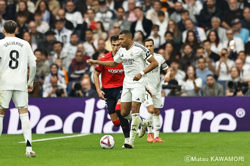 RMadrid_Osasuna_241109_0024_