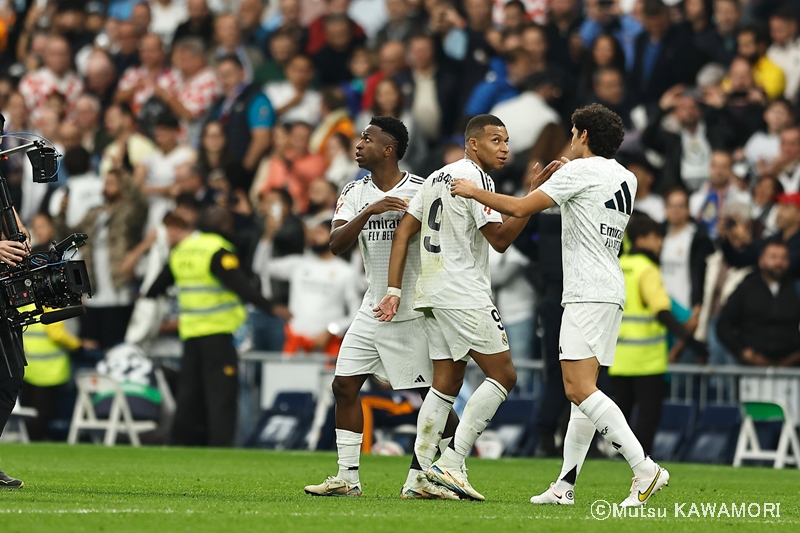 RMadrid_Osasuna_241109_0059_