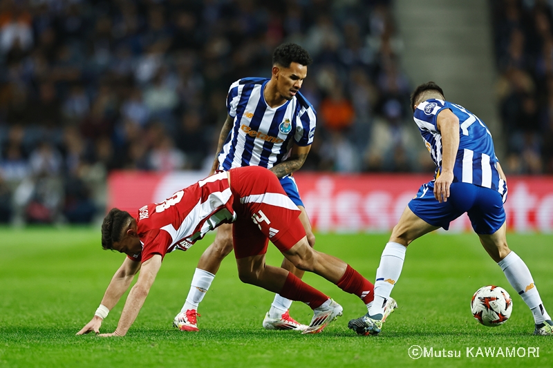 Porto_Olympiacos_250123_0021_