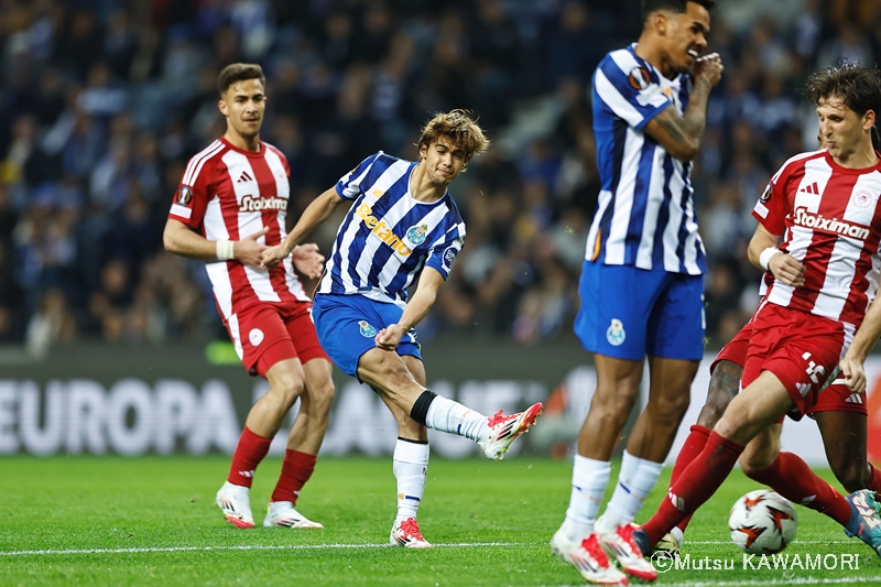 Porto_Olympiacos_250123_0045_